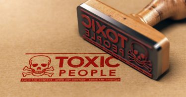 removing toxic people from your life